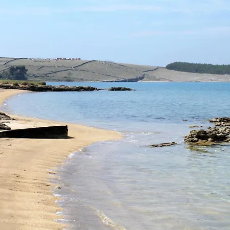 Triple 6476b 3* Povljana