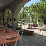بيت ضيافة Triple 6476b 3*